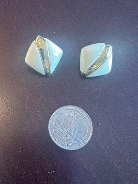 Vintage Monet Signed Cream White Enamel Gold Geometric Square Clip On Earrings
